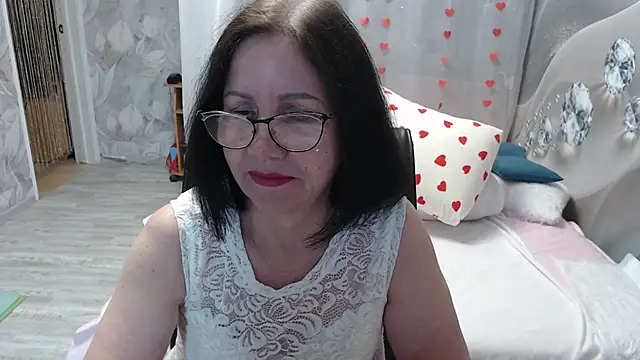 Snapshot of OlgaHottie chatting on May 17, 2026, 11:34 pm OlgaHottie online show from May 17, 2026, 11:34 pm