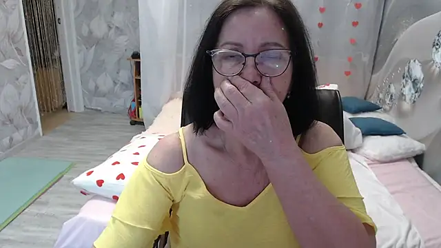 Snapshot of OlgaHottie chatting on May 19, 2026, 1:56 am OlgaHottie online show from May 19, 2026, 1:56 am