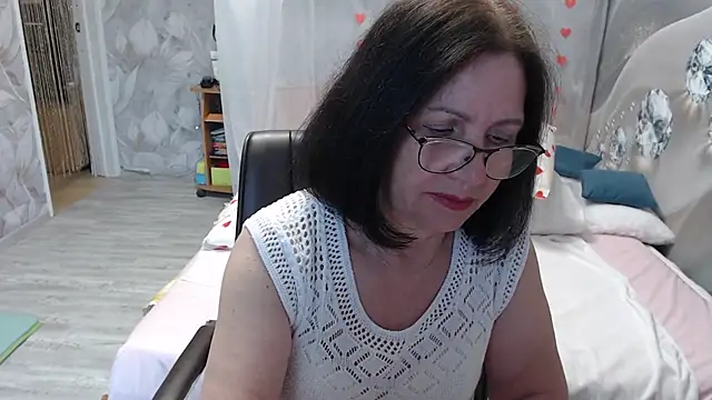 Snapshot of OlgaHottie chatting on May 31, 2026, 11:28 pm OlgaHottie online show from May 31, 2026, 11:28 pm