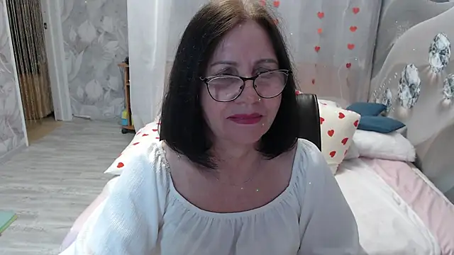 Snapshot of OlgaHottie chatting on June 8, 2026, 1:28 am OlgaHottie online show from June 8, 2026, 1:28 am
