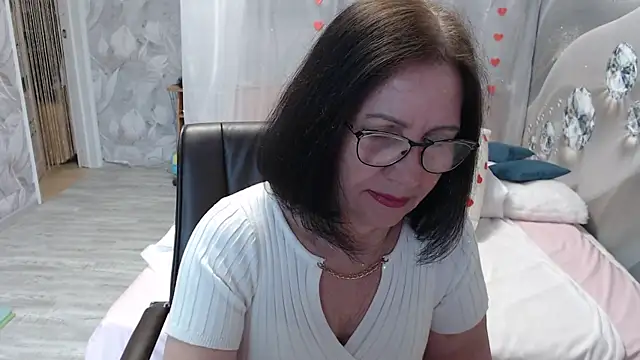 Snapshot of OlgaHottie chatting on June 8, 2026, 11:38 pm OlgaHottie online show from June 8, 2026, 11:38 pm