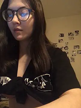 Prudie Gabriella online show from December 11, 2024, 1:39 pm