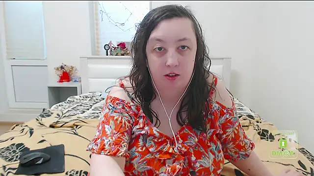 Snapshot of cute_and_hot chatting on January 7, 2025, 9:40 am cute and hot online show from January 7, 2025, 9:40 am