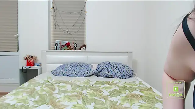 Snapshot of cute_and_hot chatting on January 25, 2025, 3:52 pm cute and hot online show from January 25, 2025, 3:52 pm