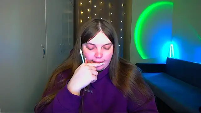 Emaaa ua online show from October 14, 2025, 5:47 pm