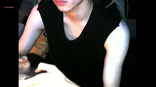 Ray175oo online show from October 31, 2025, 5:47 pm