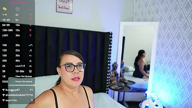 hotlatinateacher online show from June 15, 2026, 7:16 pm