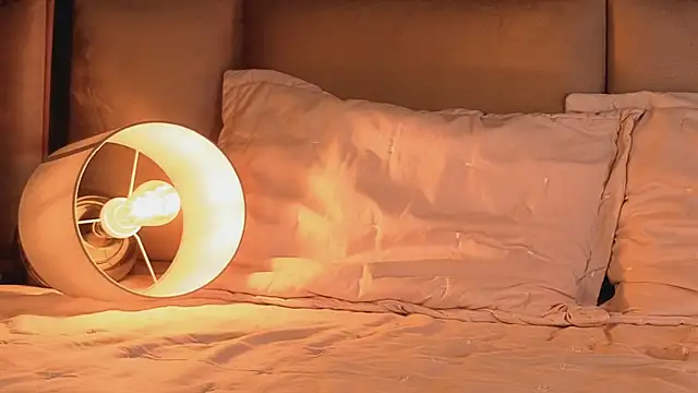 angelinepossy online show from November 13, 2025, 4:39 pm