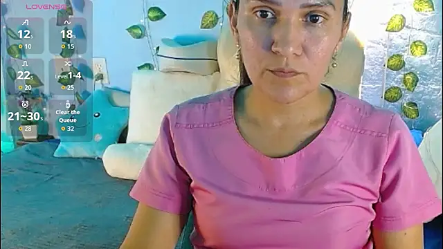 Snapshot of venus_swet_ chatting on October 24, 2025, 12:52 am venus swet online show from October 24, 2025, 12:52 am