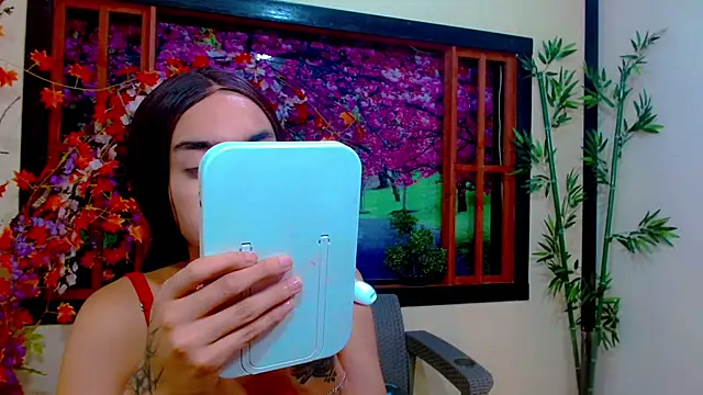 Snapshot of Angel21___ chatting on October 14, 2025, 11:44 am Angel21    online show from October 14, 2025, 11:44 am