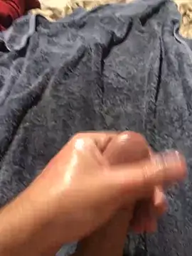 darksmoke011 online show from November 18, 2025, 11:48 pm