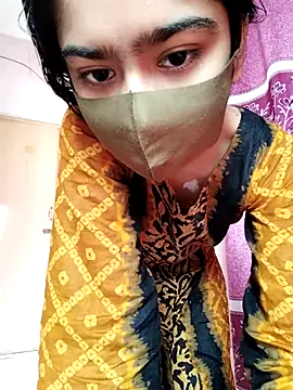 Snapshot of Arisha- chatting on October 17, 2025, 3:10 am Arisha- online show from October 17, 2025, 3:10 am