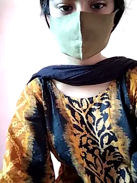 Snapshot of Arisha- chatting on October 20, 2025, 6:47 am Arisha- online show from October 20, 2025, 6:47 am