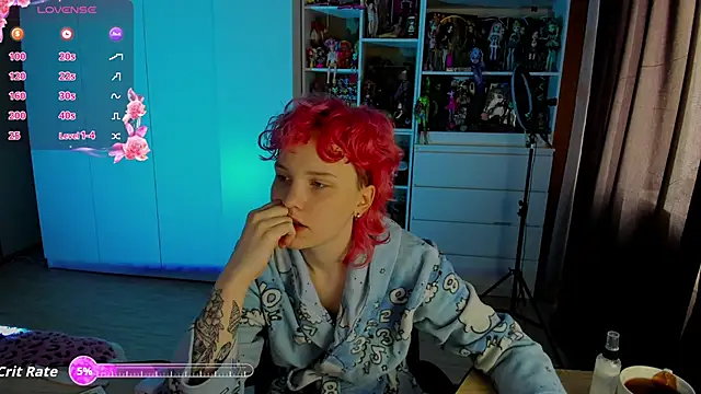 Snapshot of School_Love chatting on May 10, 2026, 7:13 am School Love online show from May 10, 2026, 7:13 am