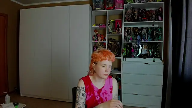 School Love online show from June 21, 2026, 8:17 am