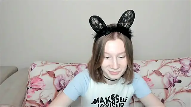 EnigmaSee online show from December 12, 2024, 2:04 am