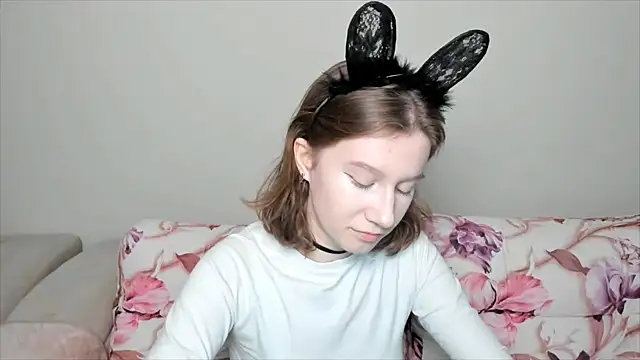 EnigmaSee online show from December 16, 2024, 2:25 am