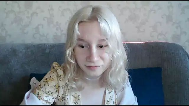 Snapshot of EnigmaSee chatting on September 27, 2025, 2:05 am EnigmaSee online show from September 27, 2025, 2:05 am