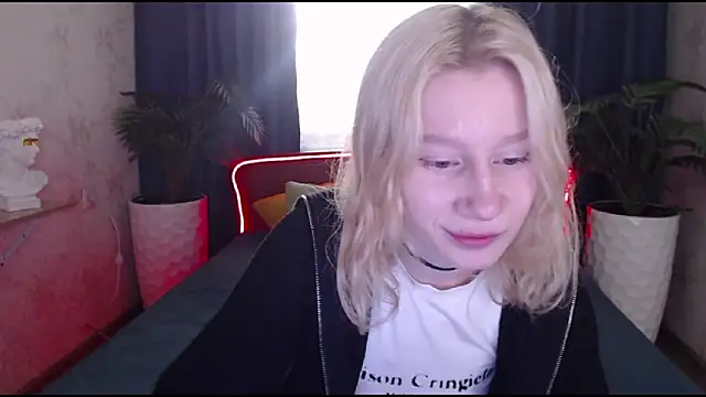 Snapshot of EnigmaSee chatting on October 11, 2025, 2:00 am EnigmaSee online show from October 11, 2025, 2:00 am