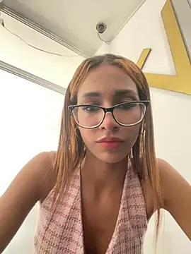 Snapshot of Litlle_channel2 chatting on October 23, 2025, 11:53 am Litlle channel2 online show from October 23, 2025, 11:53 am