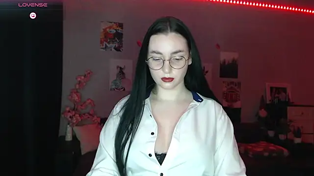 Fluffy Tiffy online show from March 19, 2025, 12:59 am