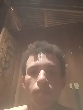 jhonmenas14 online show from October 26, 2025, 5:19 pm