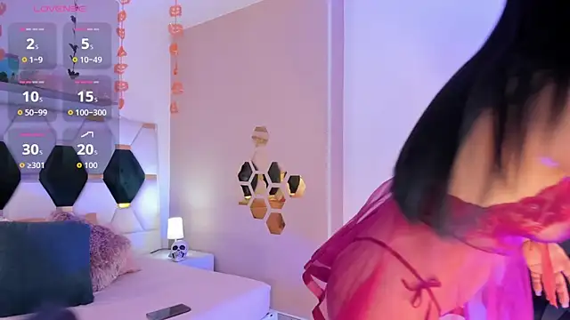 Snapshot of North-Dio chatting on October 5, 2025, 11:30 am North-Dio online show from October 5, 2025, 11:30 am