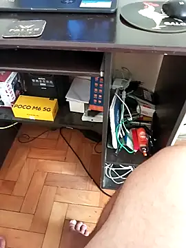 Snapshot of lobomisterioso13 chatting on December 3, 2024, 3:22 pm lobomisterioso13 online show from December 3, 2024, 3:22 pm