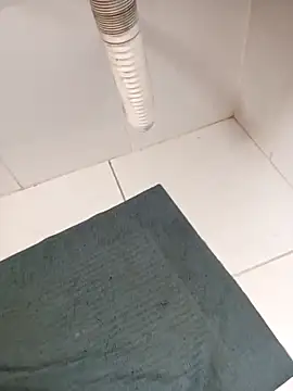 Snapshot of lobomisterioso13 chatting on December 21, 2024, 12:27 pm lobomisterioso13 online show from December 21, 2024, 12:27 pm