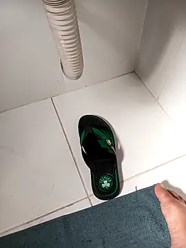 Snapshot of lobomisterioso13 chatting on February 13, 2025, 11:39 am lobomisterioso13 online show from February 13, 2025, 11:39 am