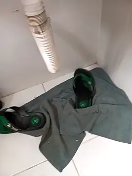 Snapshot of lobomisterioso13 chatting on October 13, 2025, 11:21 am lobomisterioso13 online show from October 13, 2025, 11:21 am