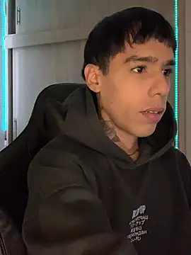 Snapshot of aldrinwhite chatting on January 19, 2025, 1:12 pm aldrinwhite online show from January 19, 2025, 1:12 pm