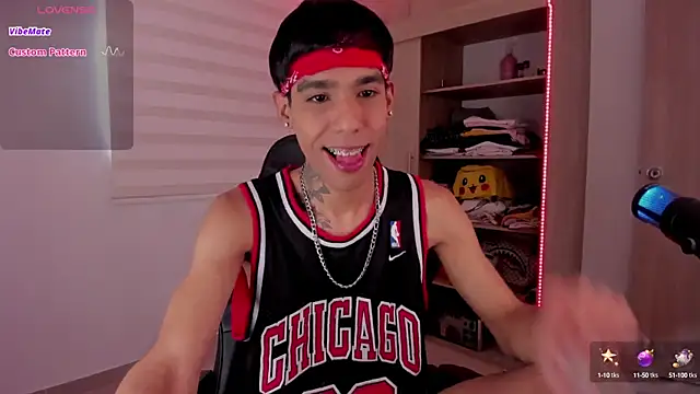 Snapshot of aldrinwhite chatting on February 1, 2025, 2:45 pm aldrinwhite online show from February 1, 2025, 2:45 pm