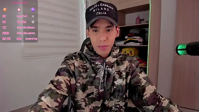 Snapshot of aldrinwhite chatting on February 3, 2025, 3:27 pm aldrinwhite online show from February 3, 2025, 3:27 pm