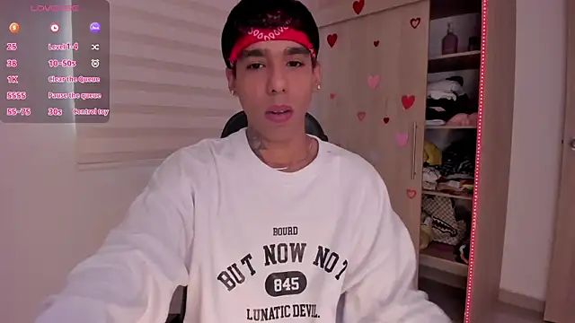 Snapshot of aldrinwhite chatting on February 14, 2025, 3:15 pm aldrinwhite online show from February 14, 2025, 3:15 pm