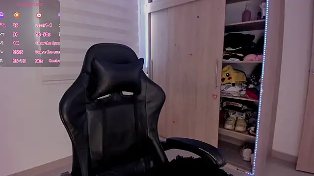 Snapshot of aldrinwhite chatting on February 20, 2025, 6:13 pm aldrinwhite online show from February 20, 2025, 6:13 pm