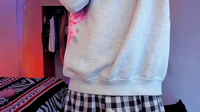 aldrinwhite online show from December 21, 2025, 4:03 pm