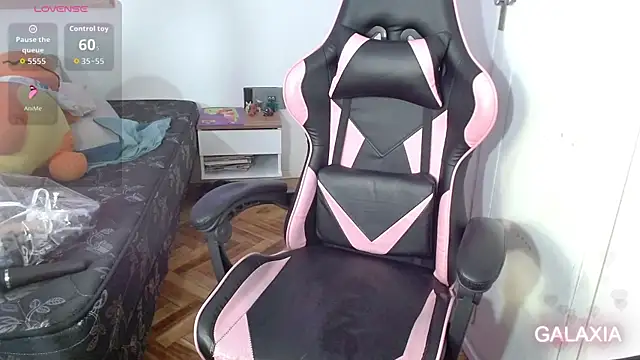 Snapshot of galaxiaa23 chatting on November 22, 2025, 9:47 pm galaxiaa23 online show from November 22, 2025, 9:47 pm