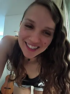 Snapshot of galaxiaa23 chatting on December 16, 2025, 5:18 pm galaxiaa23 online show from December 16, 2025, 5:18 pm