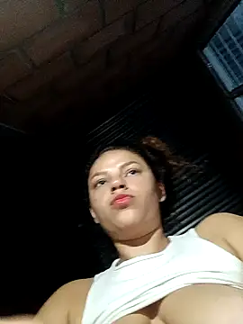 Mommy-Hot online show from February 6, 2025, 11:10 am