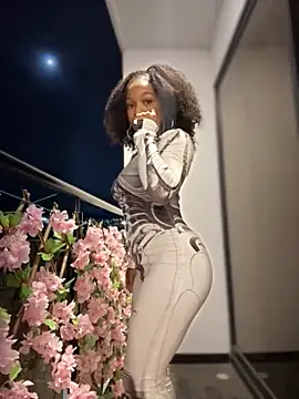 Melany Williams online show from October 7, 2025, 12:52 am