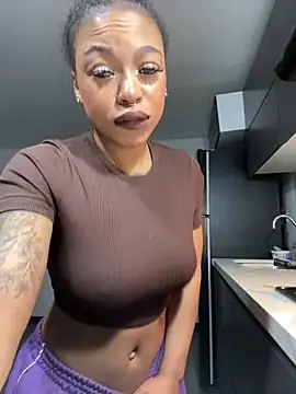 Melany Williams online show from May 7, 2026, 12:54 pm
