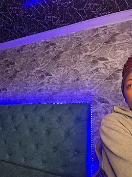 Melany Williams online show from July 12, 2026, 12:18 pm