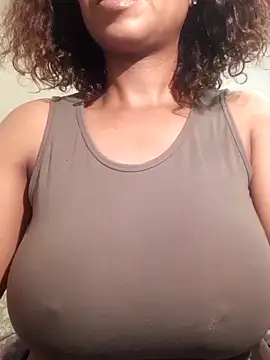 realsquirter online show from June 22, 2026, 8:44 am
