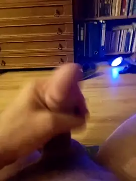 demoniczny82 online show from November 18, 2025, 3:49 pm