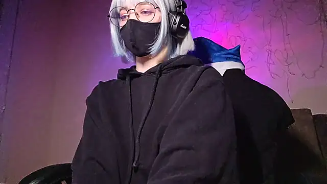 DanaWard online show from October 23, 2025, 8:29 pm