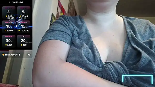 Snapshot of Cora_Maro chatting on July 31, 2026, 10:31 pm Cora Maro online show from July 31, 2026, 10:31 pm