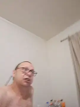 fastesttongue1680 online show from March 14, 2025, 5:16 am