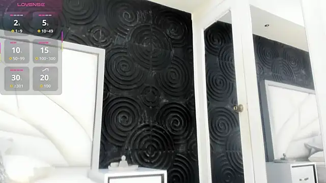 AbigailWilliams  online show from November 19, 2025, 11:10 am