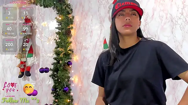 Snapshot of BarbieHotLaura chatting on December 23, 2024, 12:03 am BarbieHotLaura online show from December 23, 2024, 12:03 am